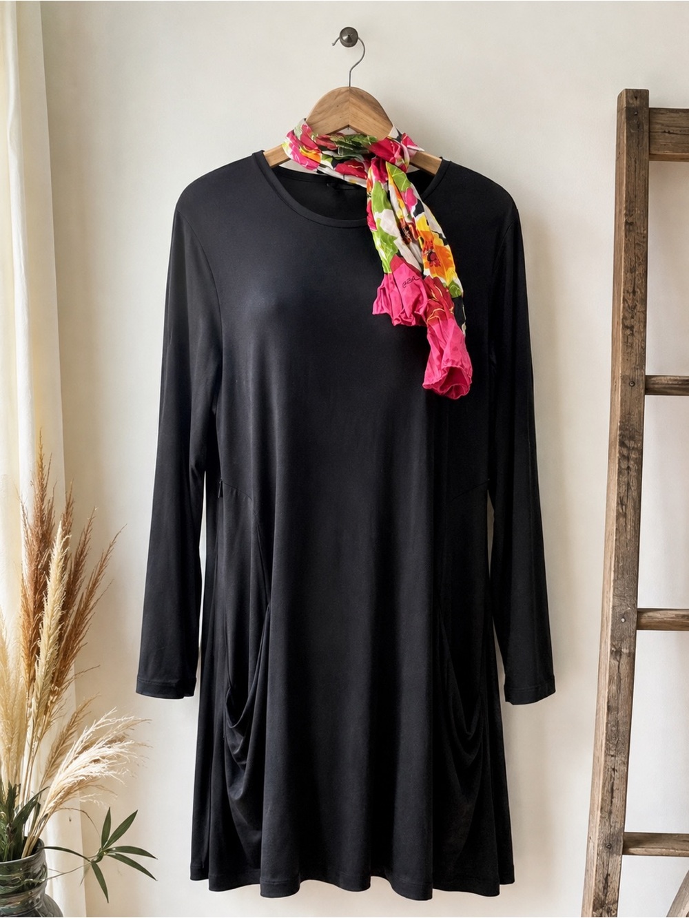 Betabrand Women’s Black Long Sleeve A-Line Dress Size Large Pockets